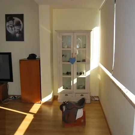 Sunny Flat *