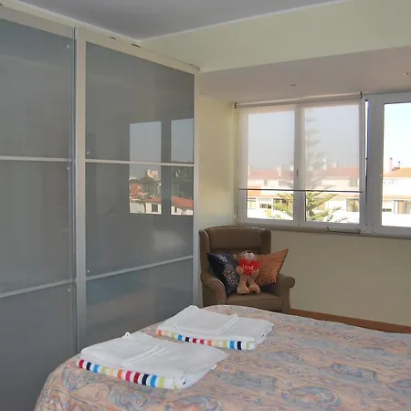 Sunny Flat *