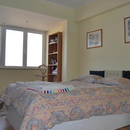 Sunny Flat Apartament Віавіа