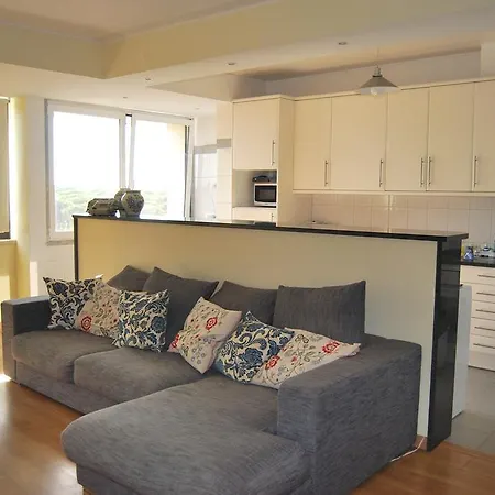 Sunny Flat